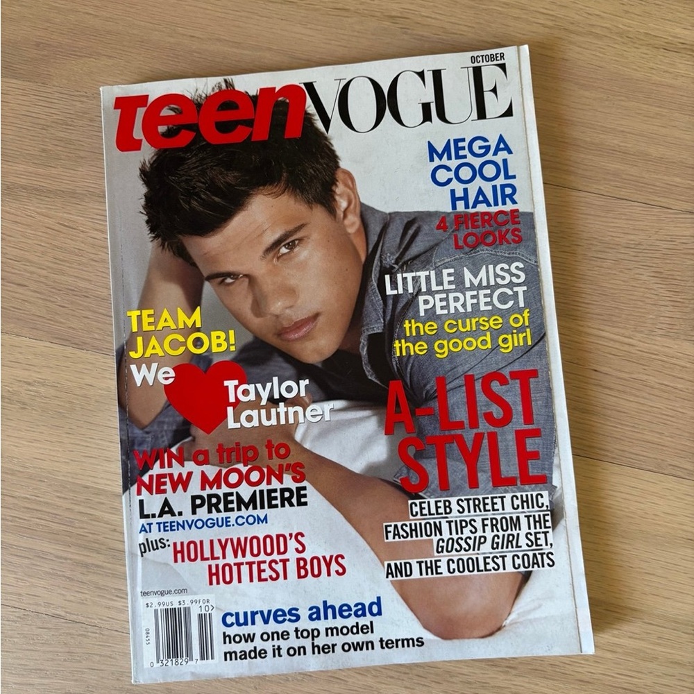 Teen Vogue Magazine with Taylor Lautner Cover Team Jacob Twilight October 2009
